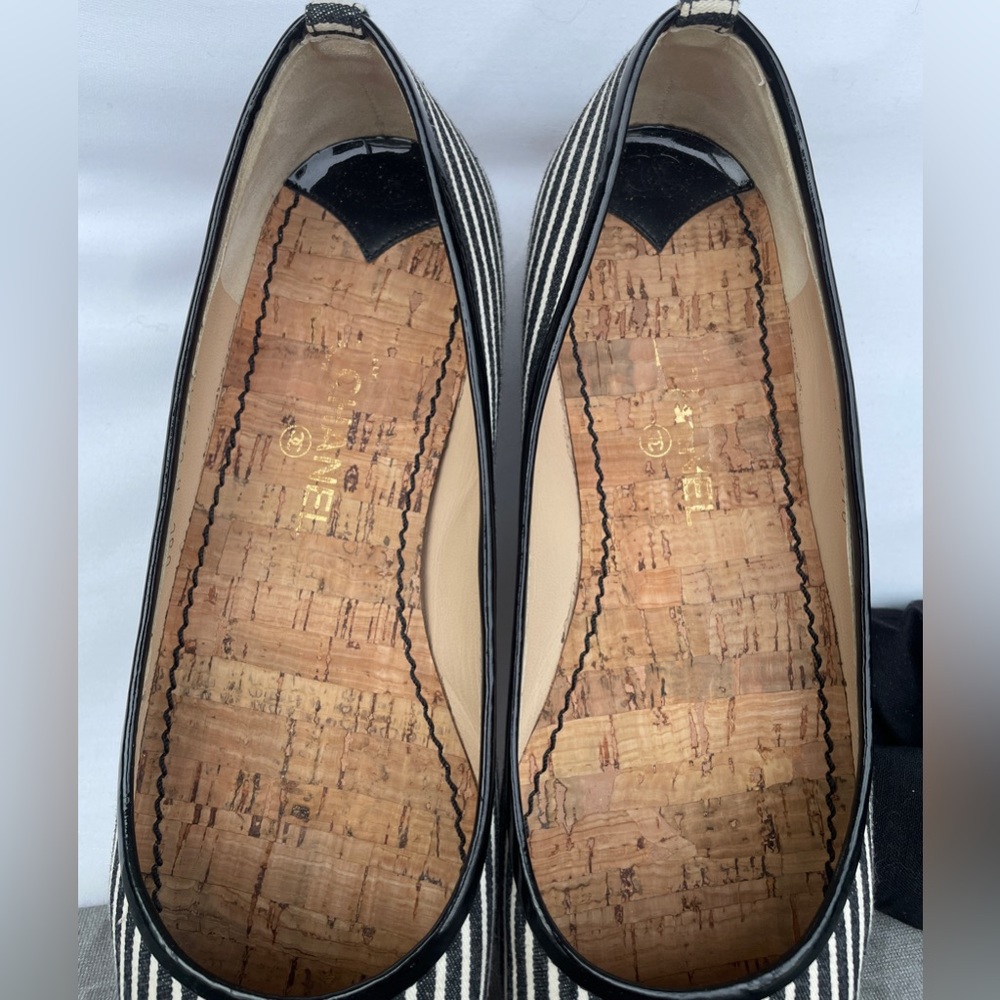 Chanel Striped Cloth Ballet Flats - Black and Beige - Picture 4 of 9